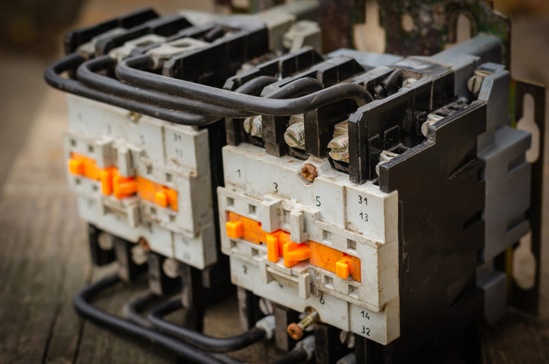 Tổng hợp thông tin AC contactor – So sánh với DC contactor