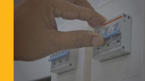 Aptomat (CB) bị nhảy liên tục: Xử lý trong các trường hợp