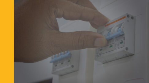 Hướng dẫn tính công suất cho aptomat 3 pha