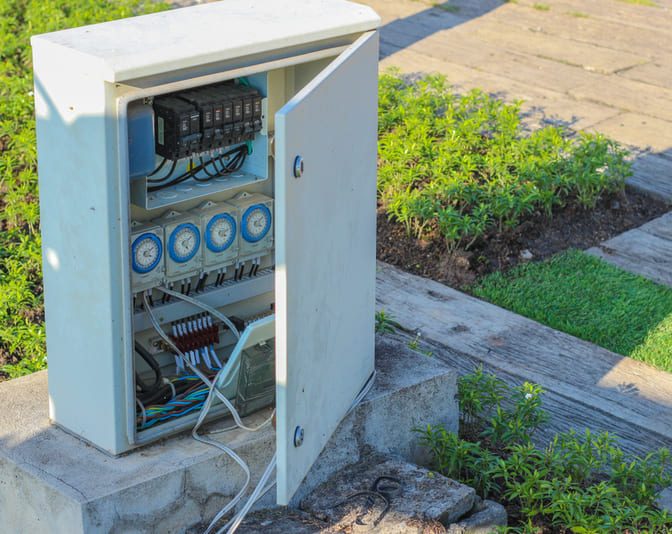 Tủ điện chiếu sáng là gì? Nguyên lý vận hành và phân loại