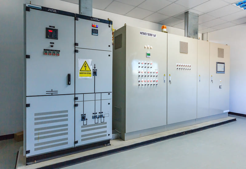 Tủ điện xử lý nước thải: Cấu tạo, chức năng và phân loại