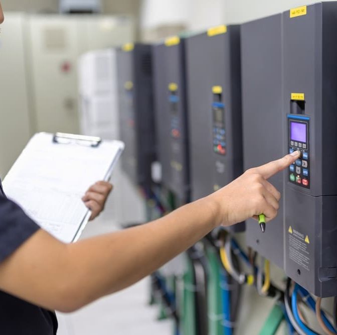 What is an inverter electrical cabinet? Functions and classification