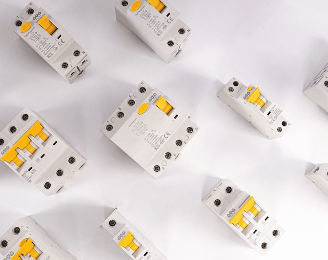 Phân biệt MCB theo tiêu chuẩn IEC 60898-1 và IEC 60947-2