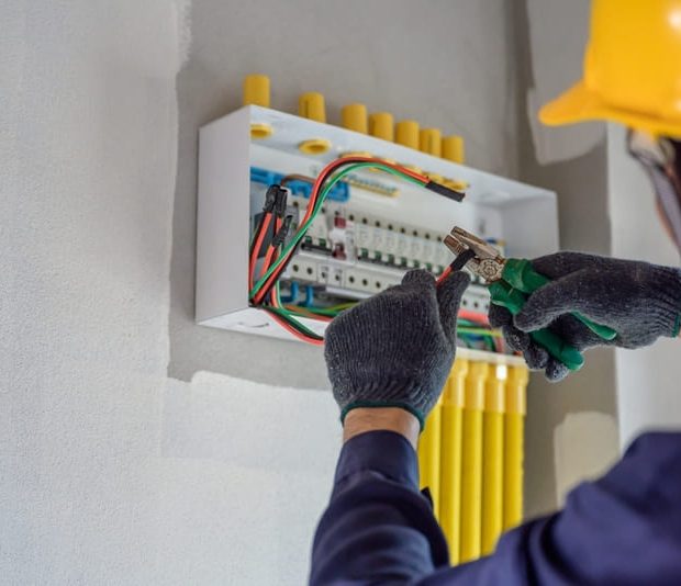 Điện dân dụng là gì? Phân biệt với điện công nghiệp