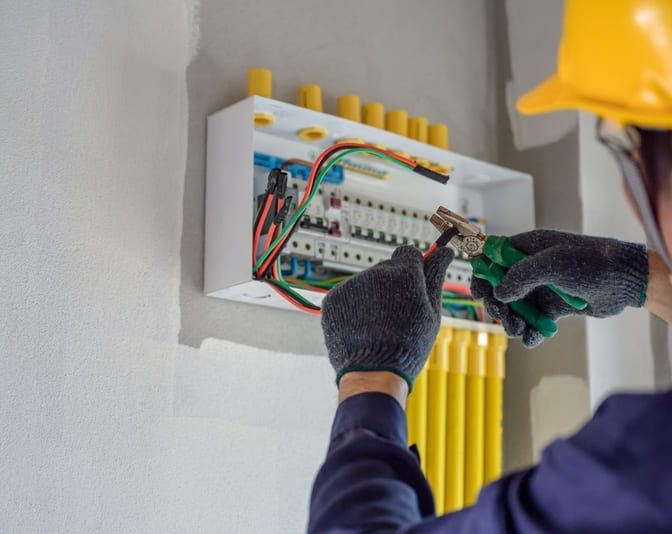 Điện dân dụng là gì? Phân biệt với điện công nghiệp