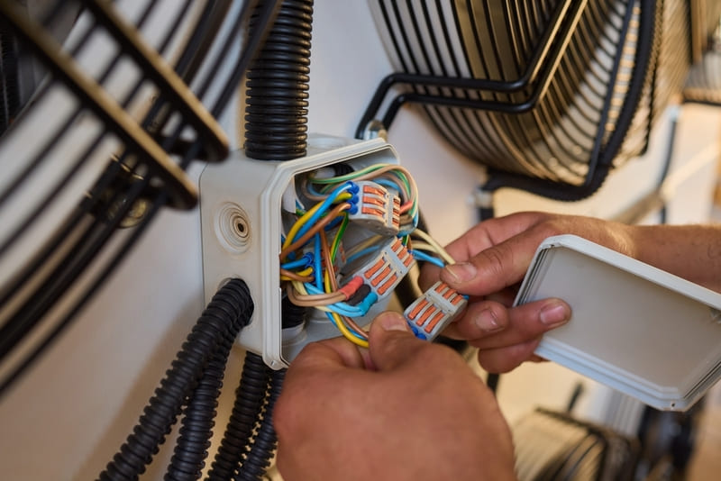 cau tao junction box 