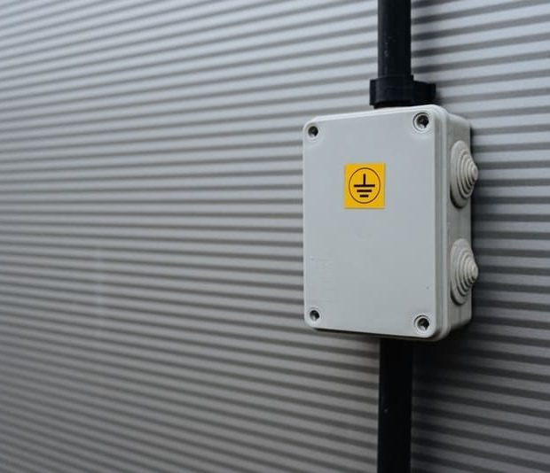 Junction Box là gì? Cấu tạo và vai trò trong hệ thống điện