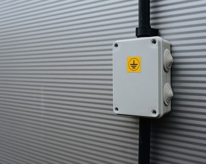 Junction Box là gì? Cấu tạo và vai trò trong hệ thống điện