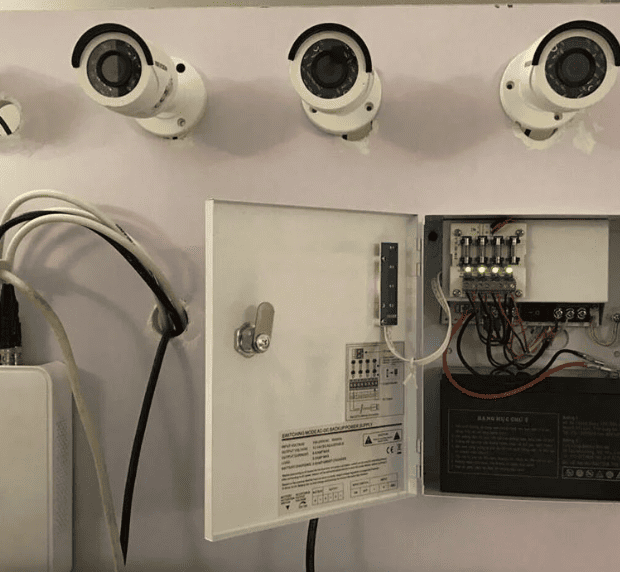 Tủ điện nhẹ là gì? Vai trò và ứng dụng trong đời sống