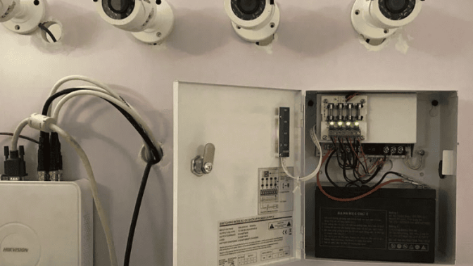 Tủ điện nhẹ là gì? Vai trò và ứng dụng trong đời sống