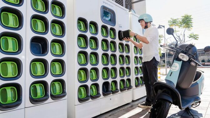 Trạm đổi pin xe điện: Vai trò và tiềm năng phát triển trong hạ tầng trạm sạc giao thông xanh