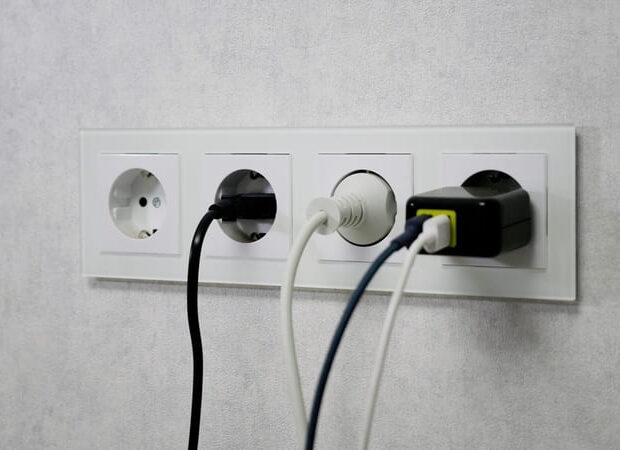 Kinh nghiệm chọn mua ổ điện tốt: Bí quyết đảm bảo an toàn cho hệ thống điện gia đình