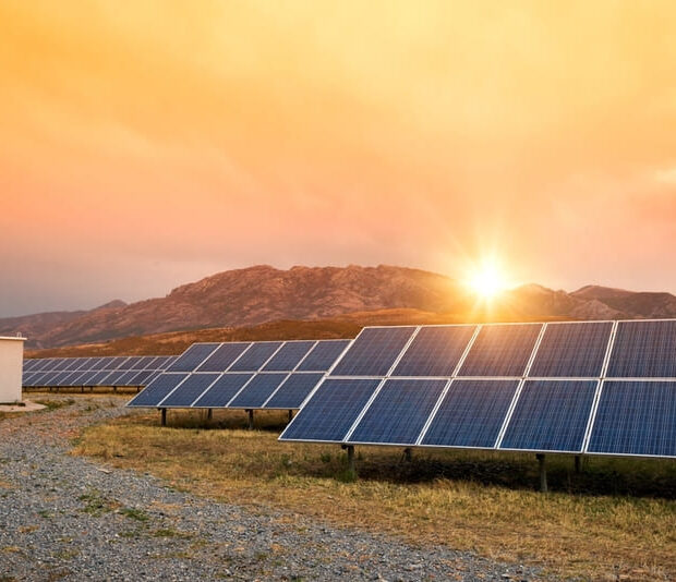 Năng lượng mặt trời: Tầm quan trọng và tiềm năng phát triển