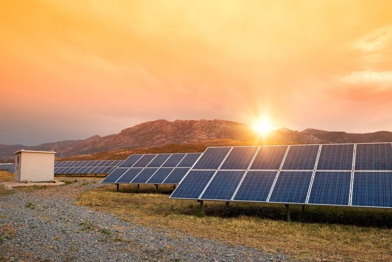 Năng lượng mặt trời: Tầm quan trọng và tiềm năng phát triển