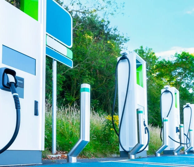 Quy trình lắp đặt trạm sạc xe điện tiêu chuẩn