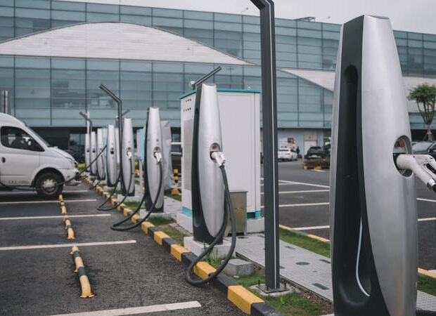 Giải pháp lựa chọn thiết bị cho trạm sạc công suất lớn từ BTB Electric